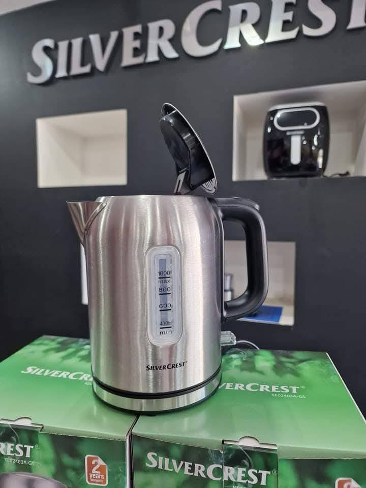 Bouilloire électrique sans fil SilverCrest 1 L en acier inoxydable 2 200 W