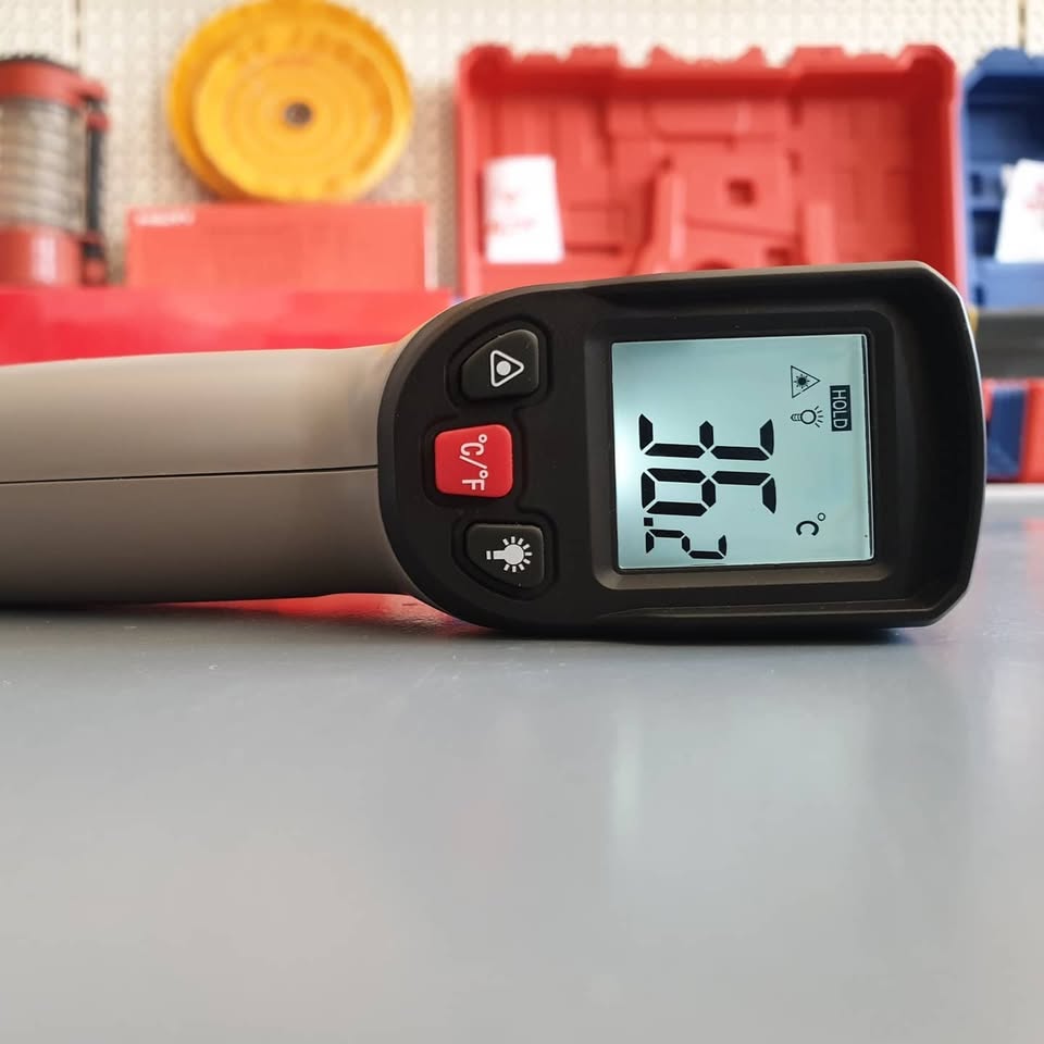 Thermomètre infrarouge Crown CT44037